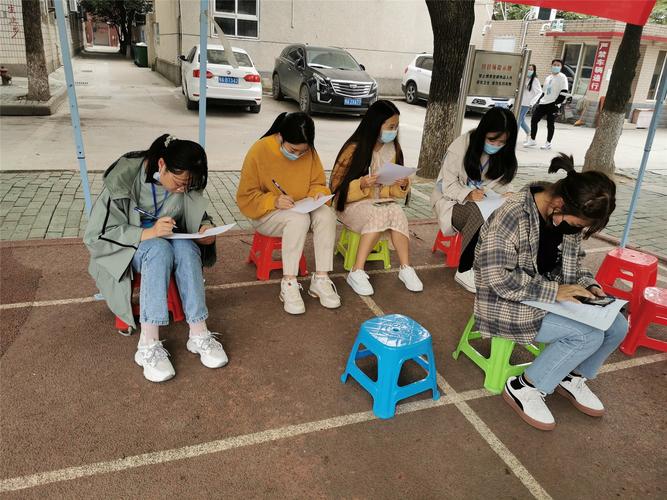 学院邀请湖北省心理咨询师协会专家来校开展心理咨询服务活动